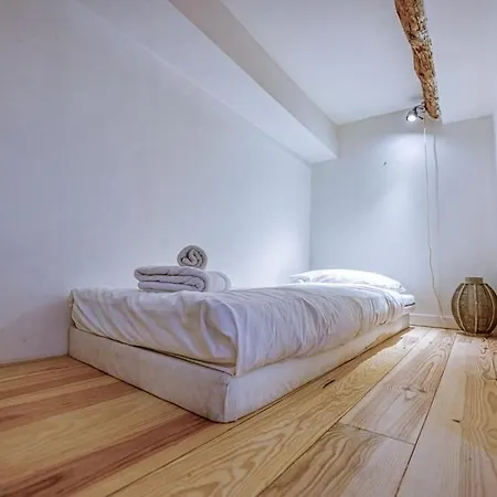 New - 1 Bed *
