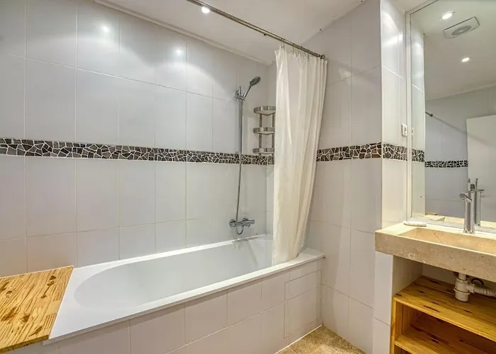 New - 1 Bed *